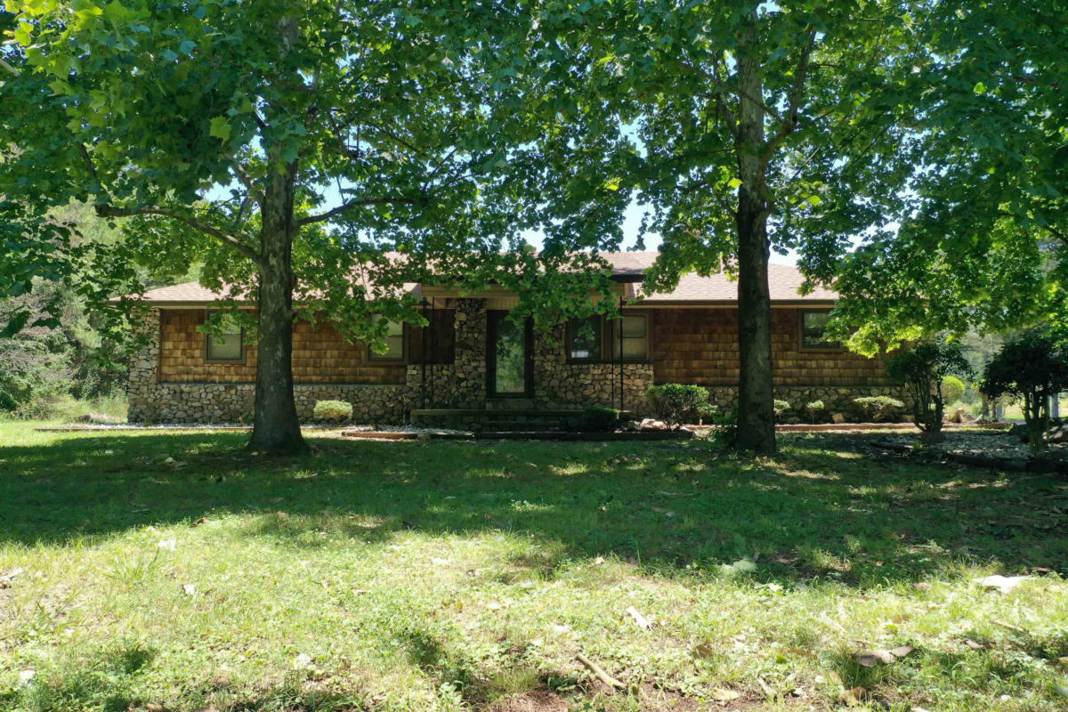 1014 MOUNTAIN PINE RD, HOT SPRINGS, AR 71913, photo 1 of 45
