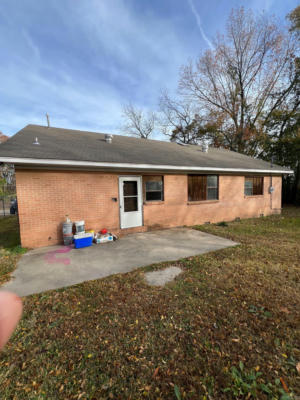 300 W 11TH AVE, PINE BLUFF, AR 71601, photo 4 of 43