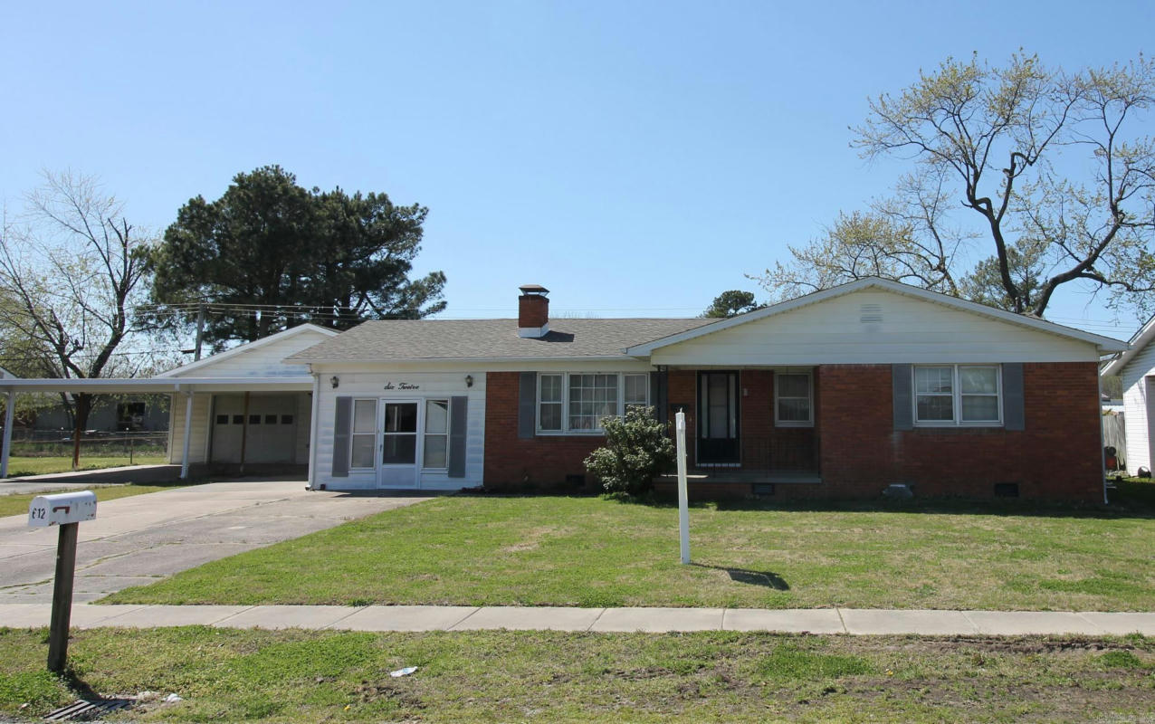 612 N 9 1/2 ST, PARAGOULD, AR 72450, photo 1 of 24