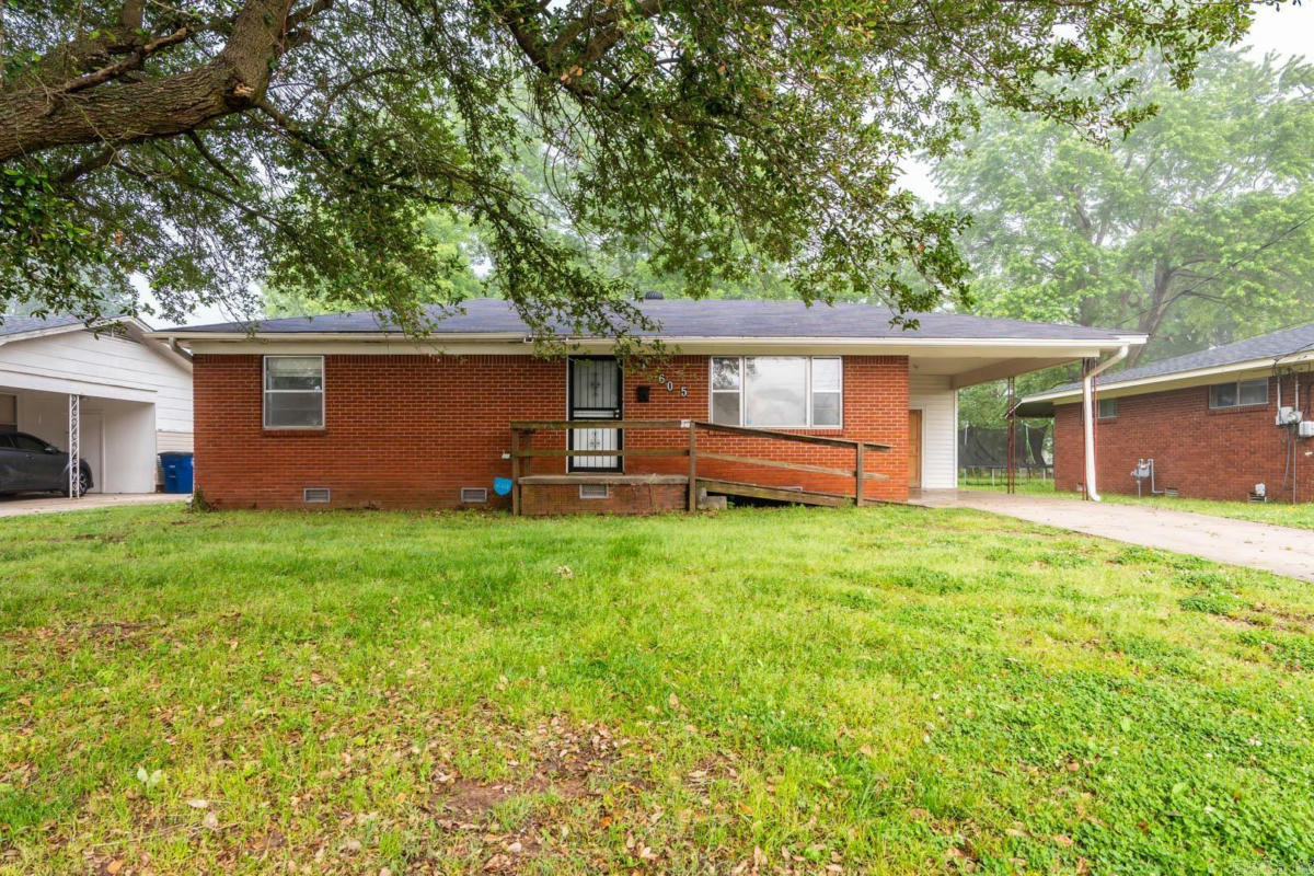 605 GRAHAM AVE, NORTH LITTLE ROCK, AR 72117, photo 1 of 23
