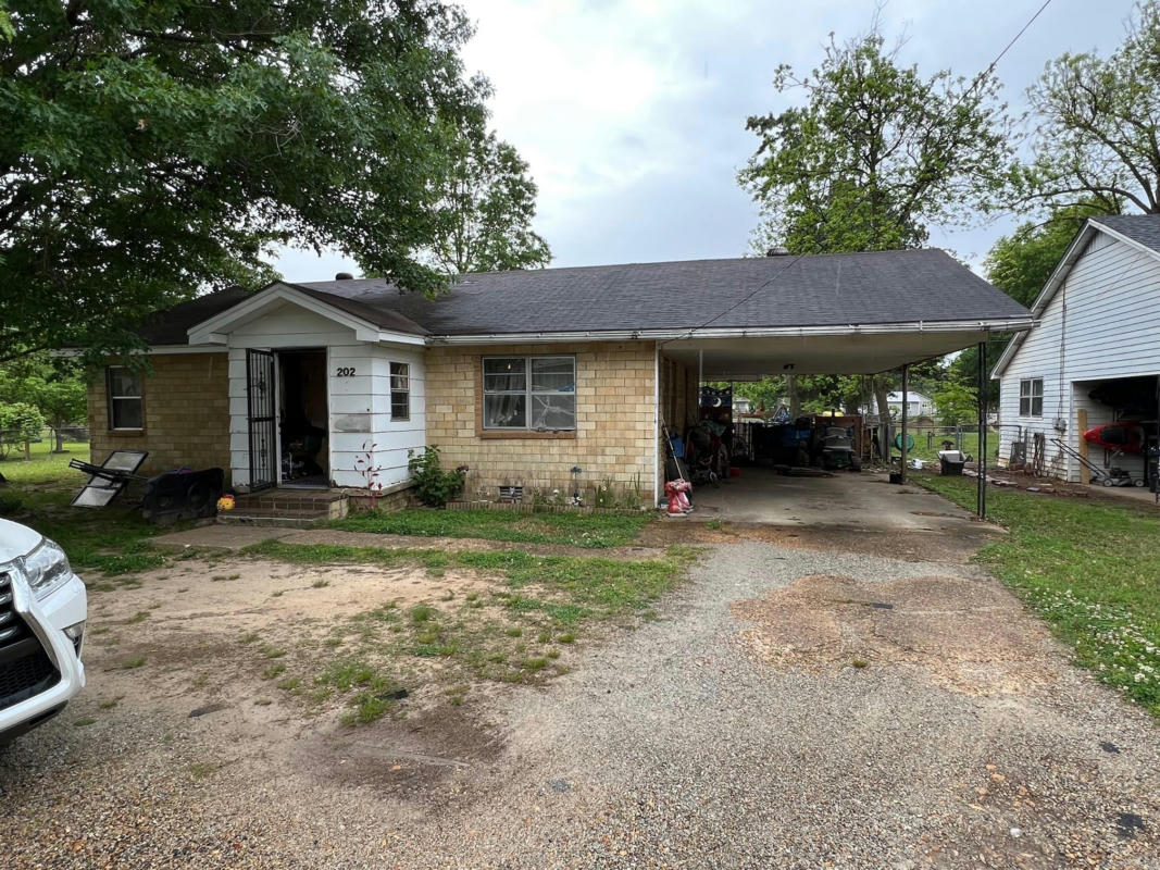 202 W TENNESSEE ST, CARAWAY, AR 72419, photo 1
