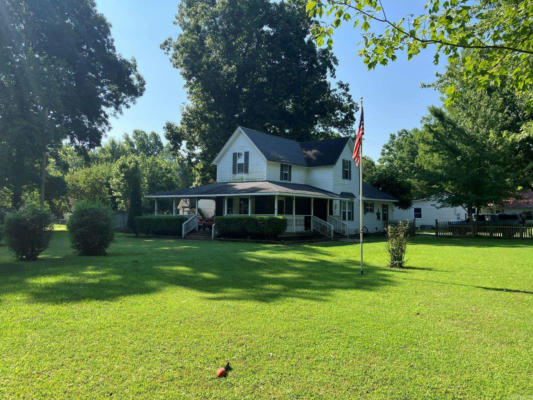 696 W CLAY ST, PIGGOTT, AR 72454 - Image 1