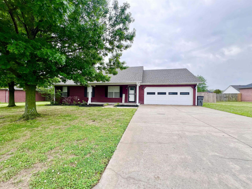 2806 NEWCASTLE DR, PARAGOULD, AR 72450, photo 1 of 12